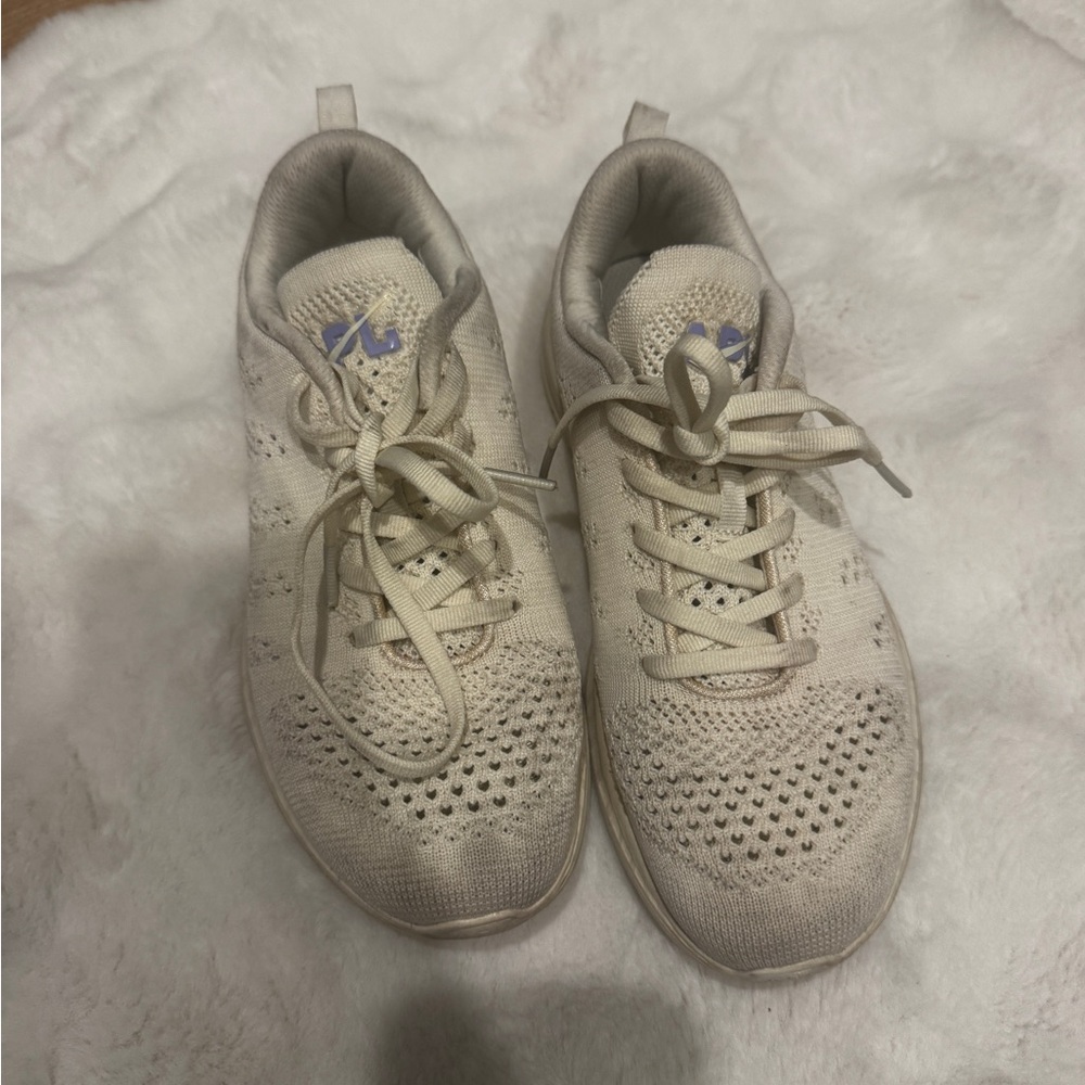APL TECHLOOM PRO SNEAKERS - white, 7.5